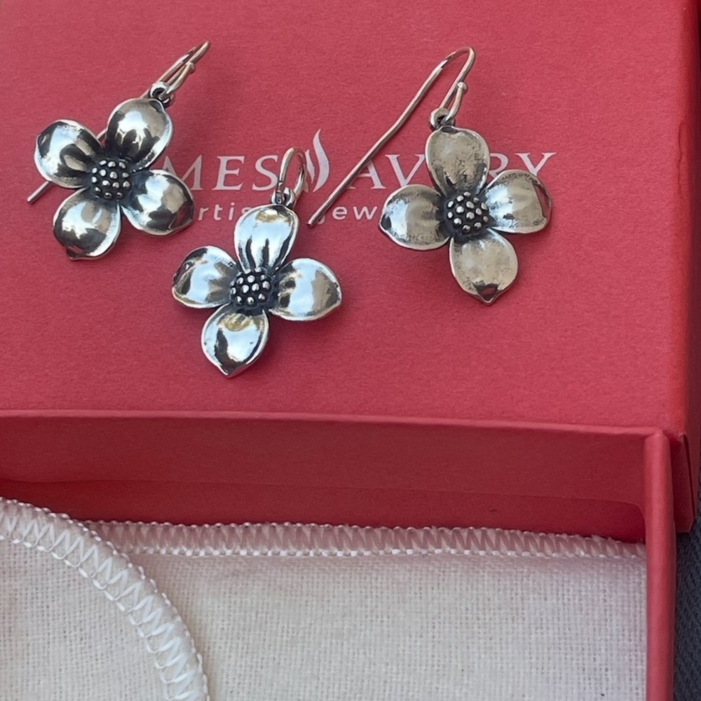 James Avery Polished Silver dogwood Flower Charm earrings set - Picture 3 of 9